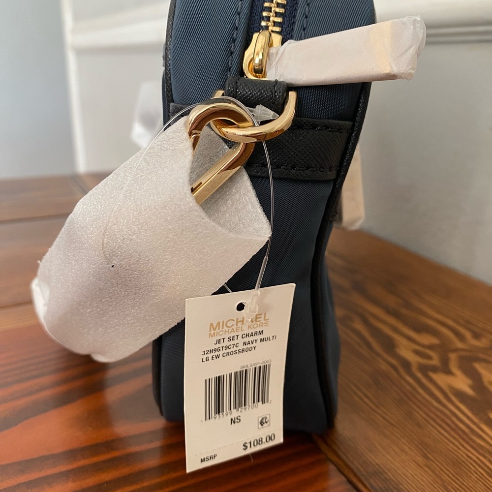 Michael Kors navy blue purse NWT - Picture 2 of 5